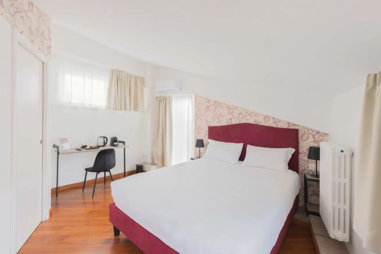 Adelante Junior Suite 109